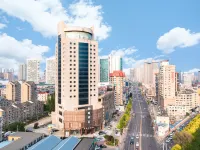 和頤酒店（大連西安路地鐵站店） 鄰近辽师大的酒店
