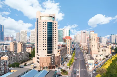 Yitel Hotel (Dalian Xi'an Road Subway Station)