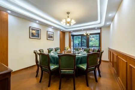 Changtian LU Mountain Chongya Mountain Villa Отели в г. Лу-Шан