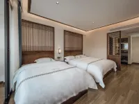 Phoenix Yuanshe Riverview Homestay (Phoenix Scenic Area Nanhua Branch) - balcón