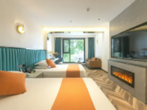 Lushan Yunlian Hotel (Guling Street Cableway Upper Platform) Hotels in Lushan City