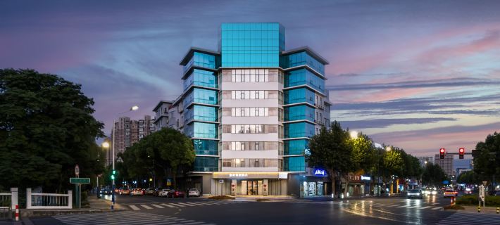 Homeinn Selected Hotel (Jiangyin Ba Bai Ban Renmin East Road) Hotels in Jiangyin