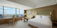 DoubleTree by Hilton Shanghai - Pudong - Gangskamer-queen Bed