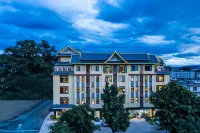 Menglian Shenyu Hotel Các khách sạn ở Mạnh Liên