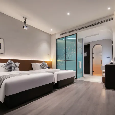 Huanyue Hotel (Jingmen Baimeng Huigu Yiwei Branch)