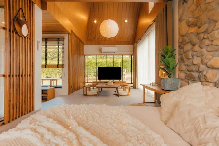 THE CAMPIAN Отели рядом с достопримечательностью «Wat Cham PI»