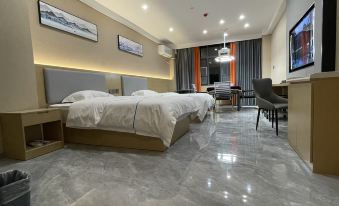 Lijing Hotel (Wuhan Gold Industrial Park)