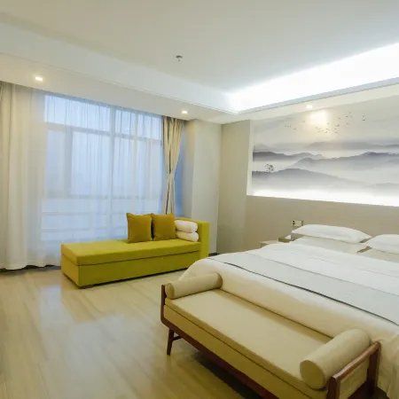 Gemei Hotel (Shache Railway Station Government Affairs Center) Отели в г. Шачэ
