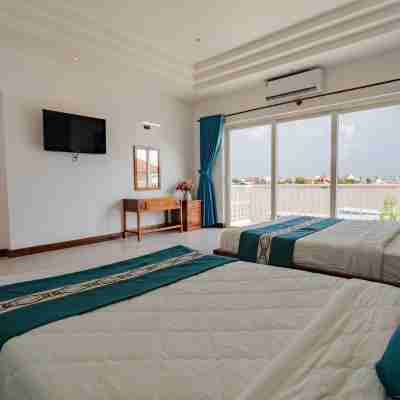 Chuong Duong Hotel Rooms