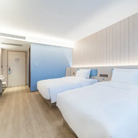 HanTing Hotel (Taonan Zhubang Wansheng Plaza)