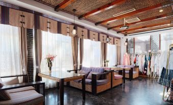 Langyue Hanfu Travel Theme Inn (Lijiang Ancient City Branch) - Housity