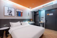 Yunhe Zhenpin Hotel (Ergong Gymnasium Finance and Economics University Store)