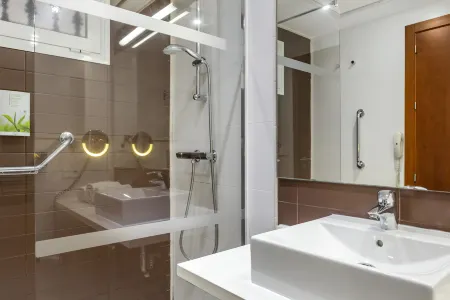 Sahara Sunset Club Отели рядом с достопримечательностью «Памятник Коломаресу»