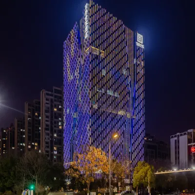 Earl Family Hotel (Fuyang Shuangqingwan Water Street) Hotels near Fuyang Shuangqingwan Park