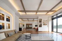 O.LIVE social Zhanjiang Xuwen Mulan Avenue Hotel)