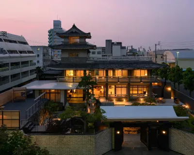 ANABUKI-TEI Hotel dekat Momotaro Shrine