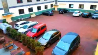 St.Joseph Hotel Hamburg - Reeperbahn St.Pauli Kiez - parking