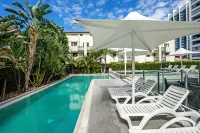 Ultra Broadbeach - Beach