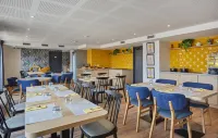 奧達里斯公寓酒店-樂切瓦爾布蘭克 - 早餐
