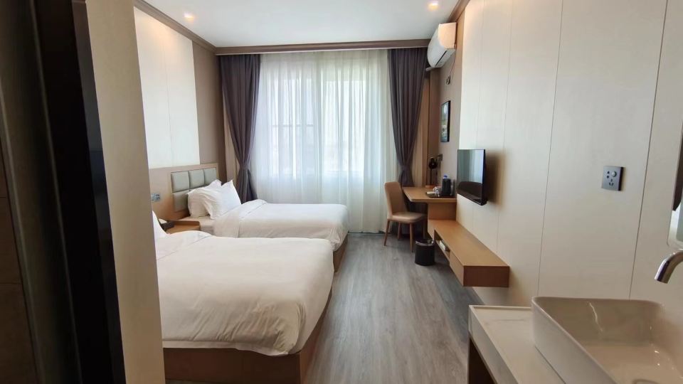 Longxiangfei Express Hotel
