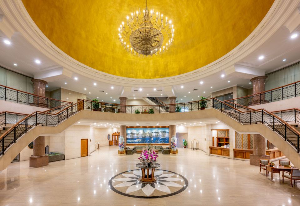 2. 포우사다 마리나..