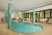 NH Bologna Villanova - Pools