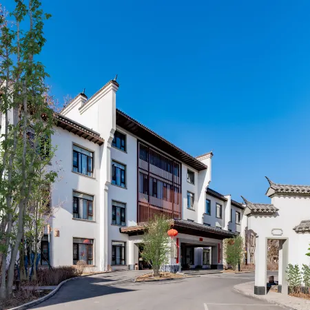 Jinghong Tianqing Hotel (Yijin Holo City Government Shop)