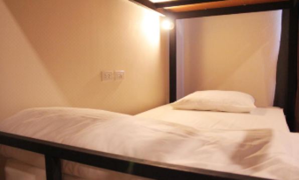 MAD Panda Hostel Hua Hin