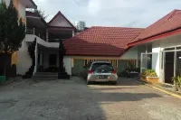 Wisma Tuluy Hotels in South Siantar