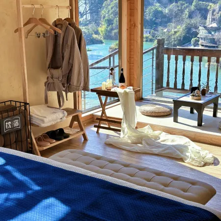 Zhensu·Shanyin Wild Luxury Hot Spring Resort Bed and Breakfast