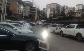 Tongjiang Hengxi Business Hotel