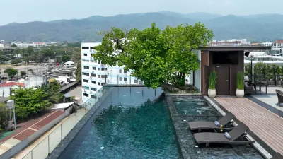 Mountain View@nimman12 Hotel & Resort Hotel dekat Thai Lanna Church