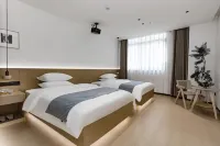 Zhongxian Manchester City Smart Hotel - 2-Star