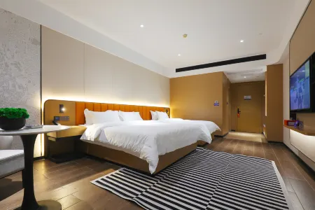 Yacheng Hotel (Changjiang University Jingzhou Vocational College) Отели рядом с достопримечательностью «Guan Yu Memorial Temple»