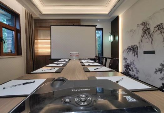 Xiyue Courtyard Hotel Hotel Overview