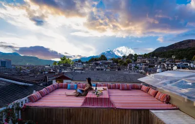 Lijiang Park designer Hotels near Square Market