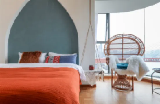 Nuanyu Riverview Homestay (Chongqing Jiefangbei Hongyadong Branch)