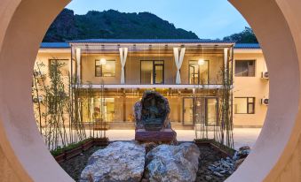 Floral Lux Hotel· Hotel in Jiayue, Mount Wutai(Mount Wutai Scenic Spot Store))