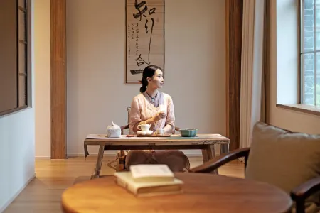 Shanjue Humanities Meisu (Changjiang Cableway Branch) Отели рядом с достопримечательностью «Chongqing University of Education»