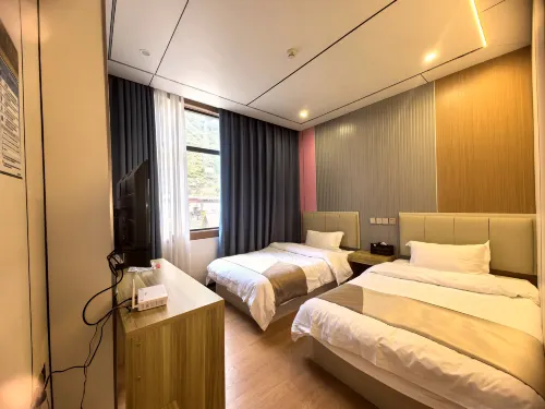 Yajiang Chengnuo Inn Các khách sạn ở Nhã Giang