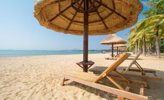 Fuwan Haitao Meishu (Lingshui Haitang Bay Branch)