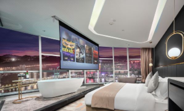 NASA Yunduan High-altitude Riverview Hotel (Chongqing Jiefangbei Pedestrian Street)