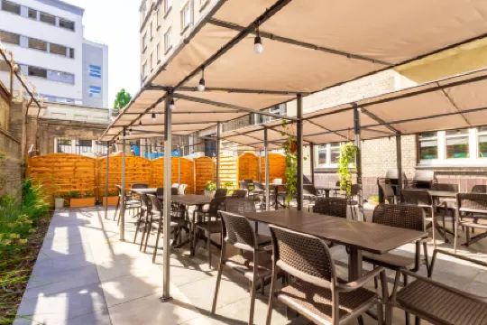 Noclegi Stadion Bed & Breakfast Отели рядом с достопримечательностью «Президентский дворец»