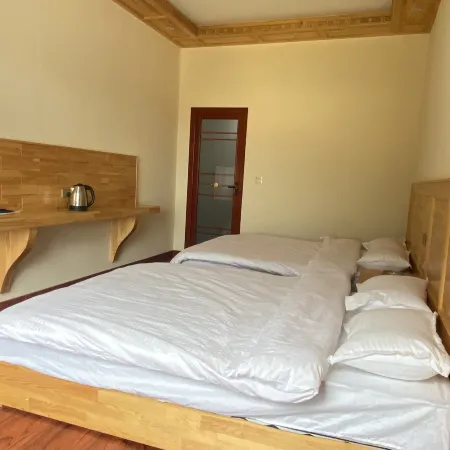 Diebu River Riyun Shang Tibetan-style Homestay