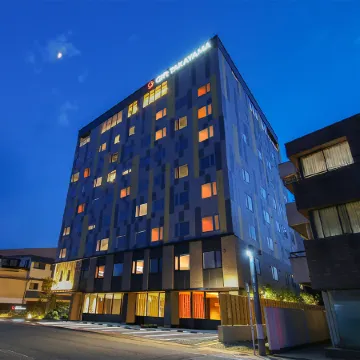 Hotel and Spa Gift Takayama Отели рядом с достопримечательностью «Higashiyama Walking Course»
