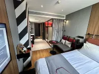 YUNIK (Nanjing Xinjinkou center)