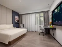 Atour X Hotel Dali Xiaguan Taiye International Plaza Hotels near Caicun