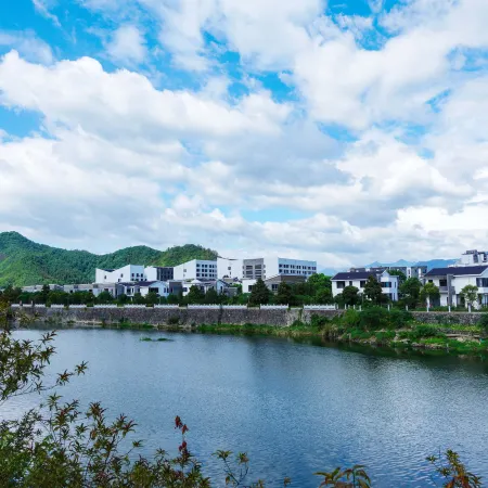 Ji Yi Hotel
