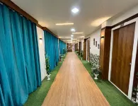 Hotel The Grand Near Maninagar Railway Station Ahmedabad Hotel di Malarpura