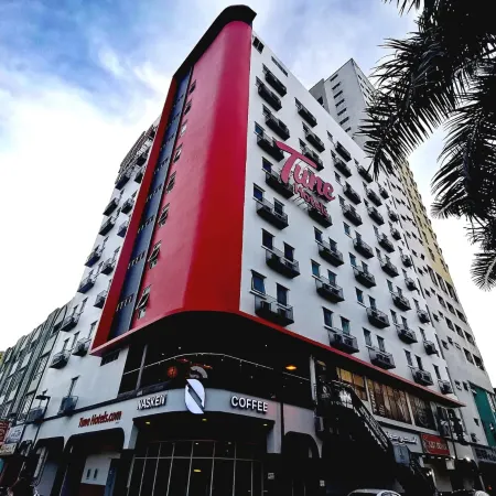 Tune Hotel – Kota Bharu City Centre Отели рядом с достопримечательностью «Военный музей»